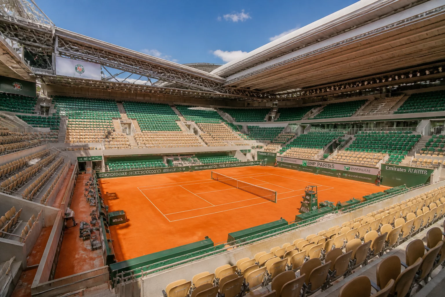 Court Philippe-Chatrier à Roland-Garros